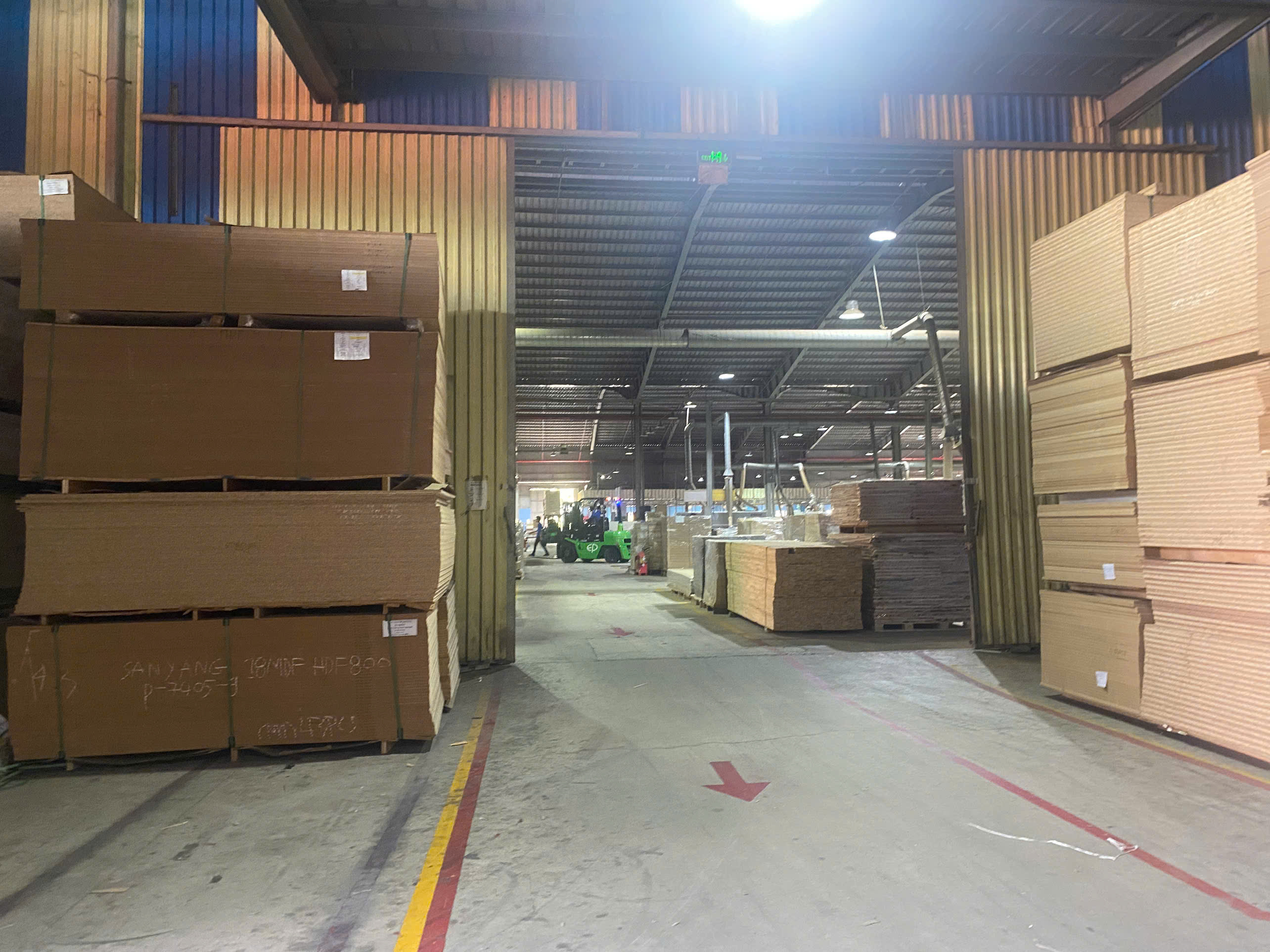 Raw material warehouse 2.jpg